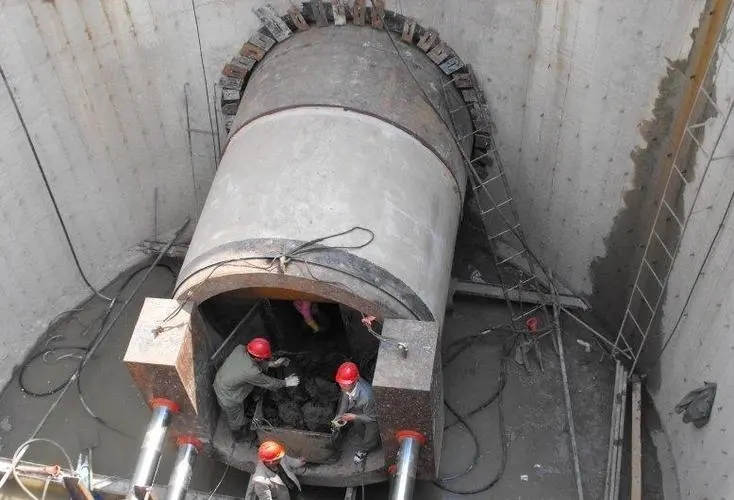 过路玻璃钢顶管